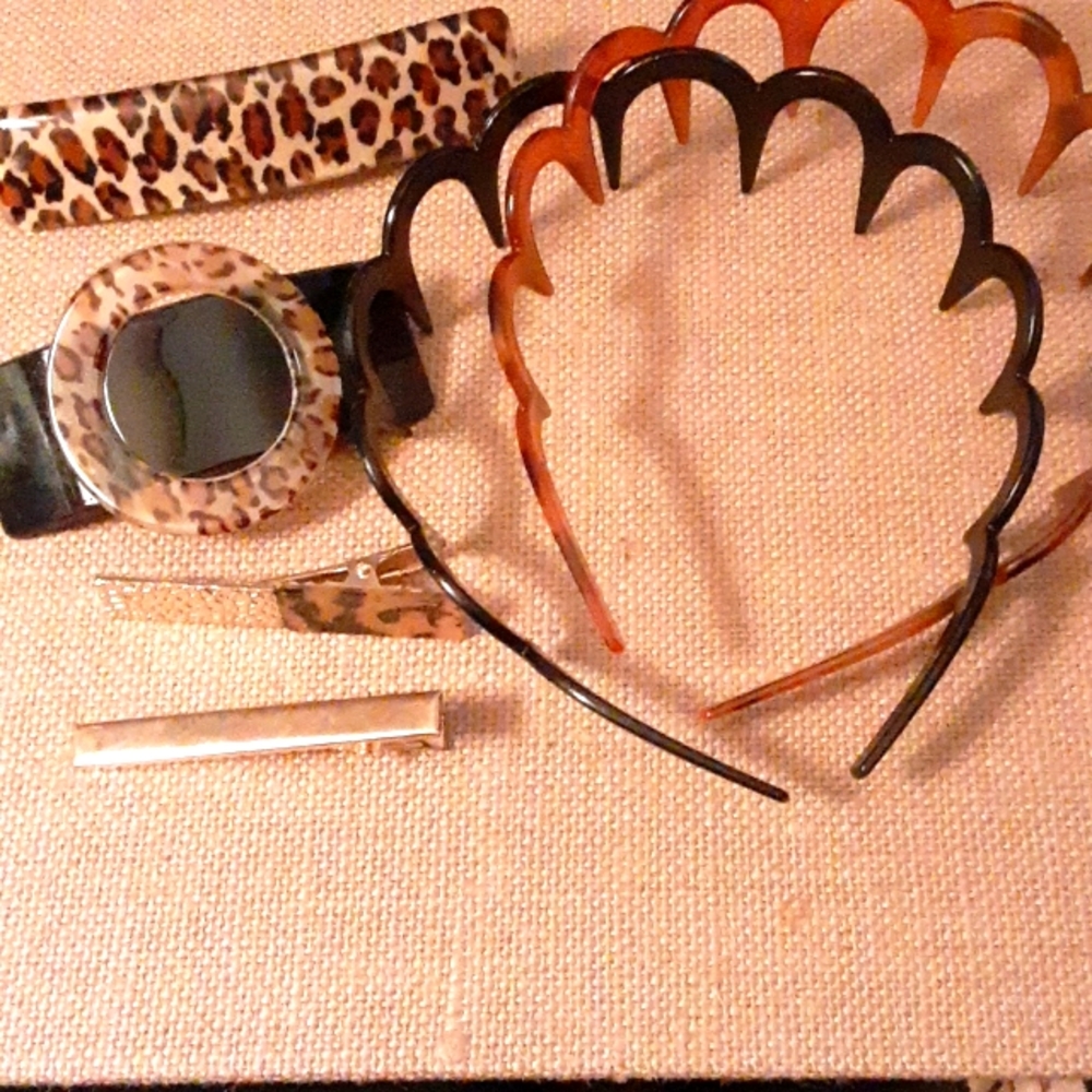 Hair Accessories- 6 pc set in Leopard, browns and black.